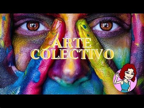 Foto de una exposición de arte colectivo con diversas obras en diferentes medios, como pintura, escultura y textiles.