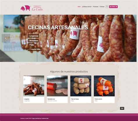 Fotografía de Hebert Prieto junto a sus productos de cecinas artesanales.