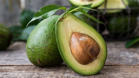Láminas de palta en papel film