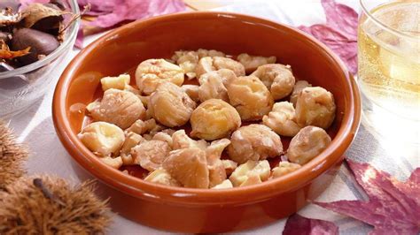 Castañas cocidas listas para ser trituradas