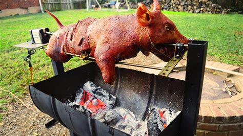 Imagen de un cerdo asado lentamente en una olla o cazuela