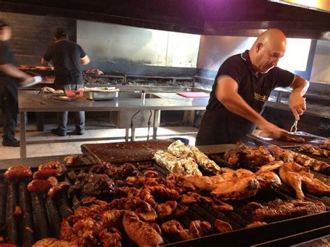 Fachada de la Parrilla Libre Buenos Aires en Maipú
