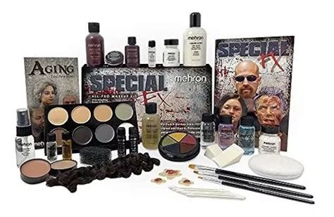 Muestra de diversos materiales de maquillaje de efectos especiales, como látex líquido, silicona y sangres falsas.