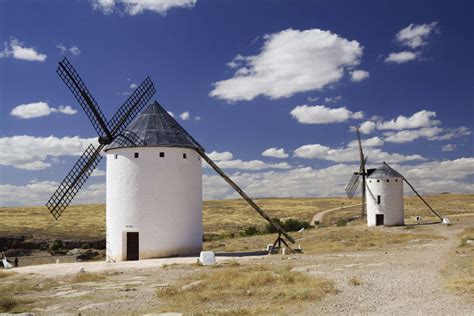 Mapa histórico de la distribución de molinos de viento y agua en Europa