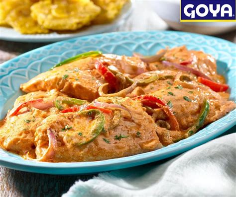 Rabos de res en un plato antes de ser cocinados