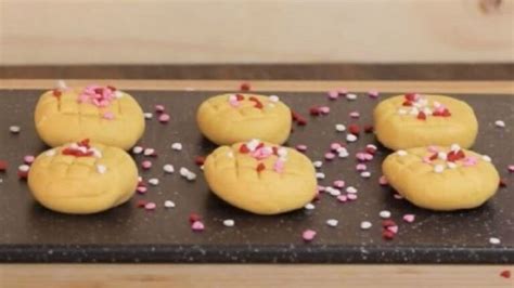 Manjar y huevo mol, rellenos tradicionales chilenos