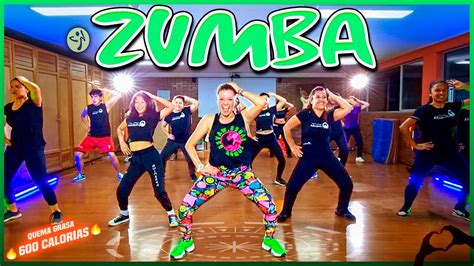Comparativa visual de clases de Zumba y Salsa, destacando la energía grupal y el baile en pareja