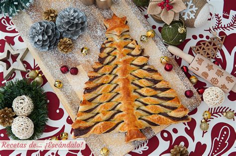 Esquema de diferentes técnicas para crear árboles de Navidad dulces: hojaldre, bizcocho y chocolate moldeado.