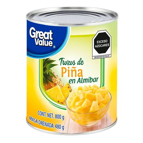 Imagen ilustrativa de una lata de piña, enfocándose en la etiqueta y la información nutricional.