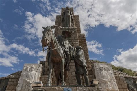 Monumento del Retorno del General San Martín en El Manzano Histórico, Mendoza.