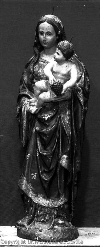 Fotografía de la Virgen de la Piña de Aznalcázar (archivo histórico).