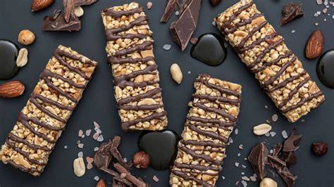 foto de las barritas de maní y chocolate terminadas, cortadas en porciones individuales