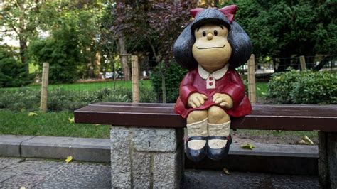 Monumento a Mafalda en Buenos Aires.
