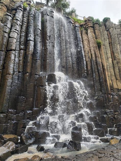 Vista de la Cascada de la Concepción y los prismas basálticos del Cañón de Aculco.