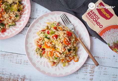 plato final de arroz de coliflor con verduras salteadas