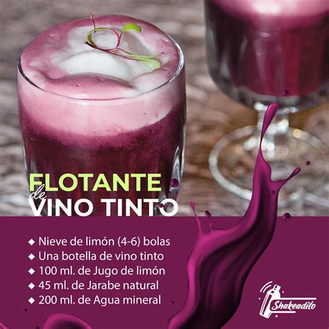 Foto de un vaso con helado flotante de vino tinto y una pajita