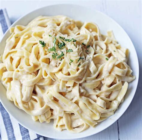 Plato de Fettuccine Alfredo