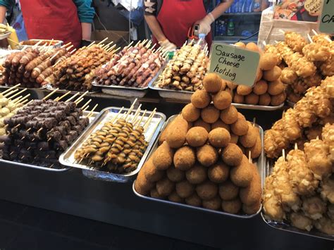 Puesto de comida callejera coreana