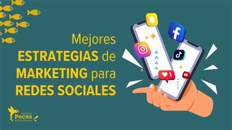 Equipo de marketing trabajando en estrategias para redes sociales