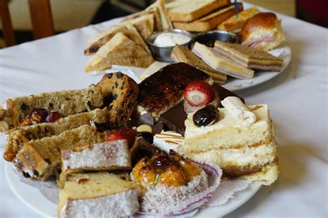 Fotografía del té completo María Callas o la torta Leguisamo