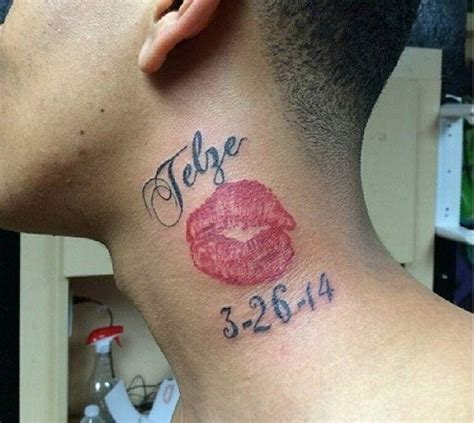 Galería de pequeños tatuajes de besos en diferentes partes del cuerpo.