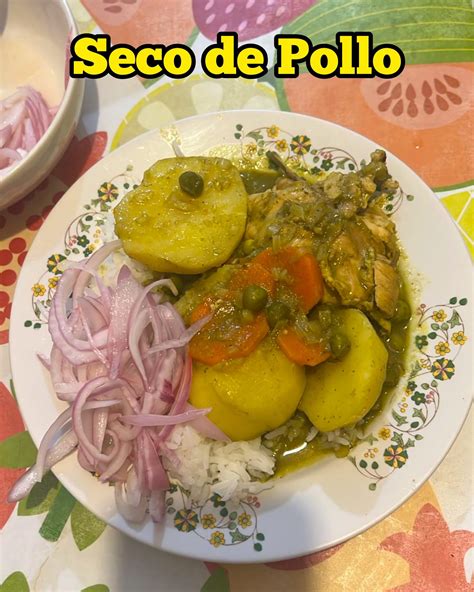 Pollo troceado y papas peladas