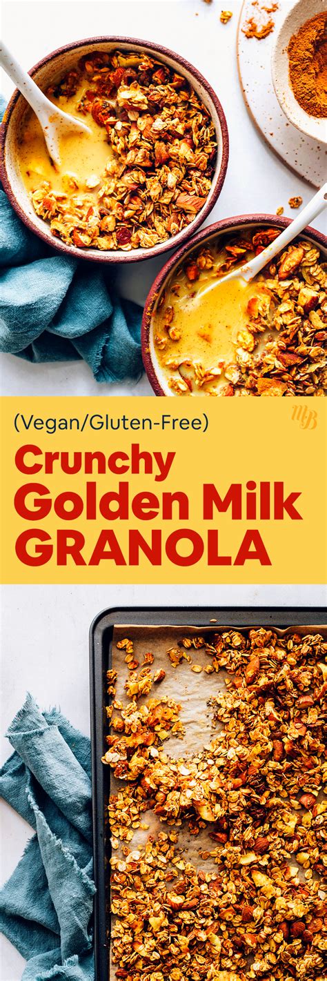 Granola dorada y crujiente en una bandeja de horno