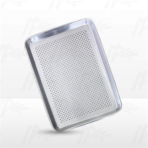 Distribución de calor en una bandeja de aluminio perforada