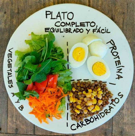 Plato principal saludable servido en Ayawasi