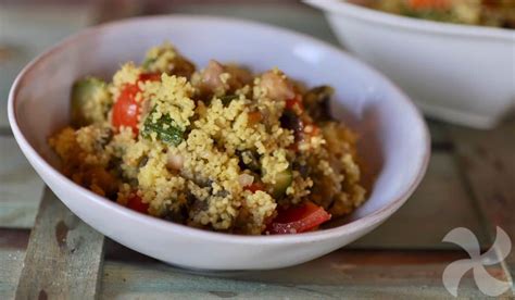Cuscús con vegetales y garbanzos