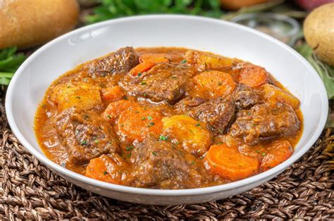 Ingredientes para guiso de ternera
