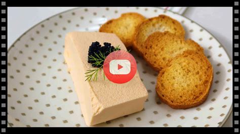 Moldecitos individuales con mousse de atún enfriándose