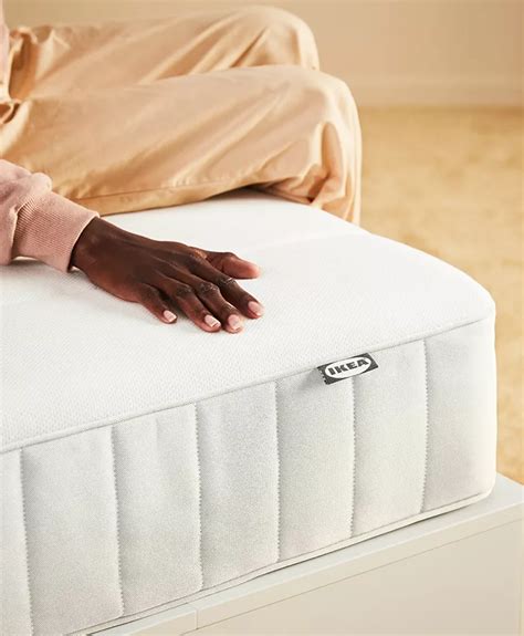Un laboratorio de pruebas de colchones en IKEA