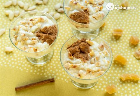 Postre de menjar blanc con frutas