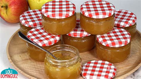 collage de diferentes usos de la mermelada de manzana: tostadas, quesos, tartas
