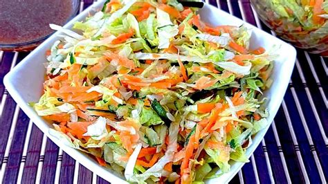 Ingredientes frescos para la receta de verduras variadas
