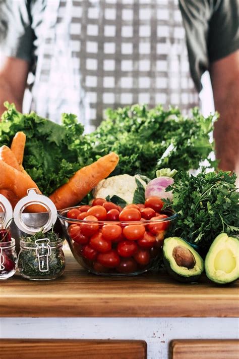 Selección de verduras frescas listas para ser asadas