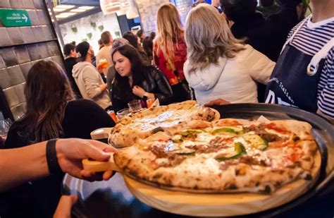 Mapa interactivo de las mejores pizzerías de Santiago de Chile destacadas en el ranking 2025
