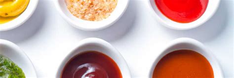 Mezcla de salsas asiáticas para dar sabor al arroz frito