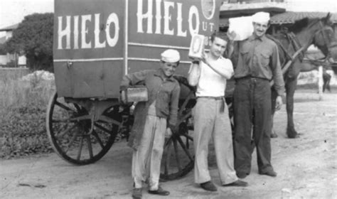 Litografía antigua de vendedores ambulantes de alfajores en Argentina