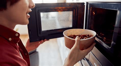 Las comidas solo se pueden calentar una vez en el microondas