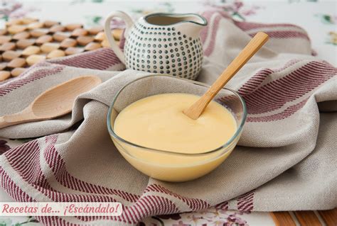 infografía explicando la base de la crema inglesa con leche, azúcar y yema de huevo