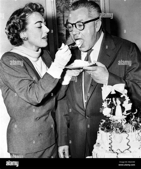 Fotografía de Alfred Steele y Joan Crawford en un evento de Pepsi.