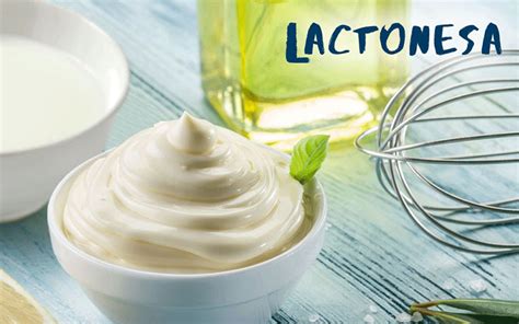 infografía con los ingredientes básicos para la lactonesa: leche, aceite, sal, y opcionales como limón, vinagre o mostaza
