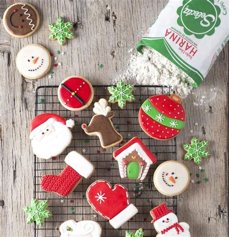 Ilustración de nueces de California y galletas de Navidad decoradas