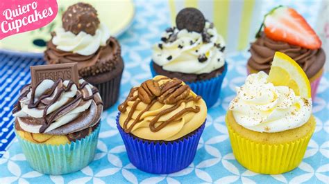 Foto de cupcakes variados y decorados