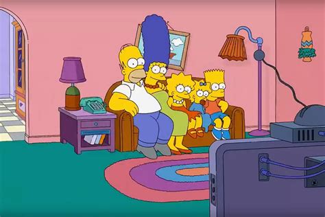 Familia Simpson en un sofá