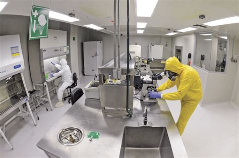 Interior de un Laboratorio de Bioseguridad Nivel 3