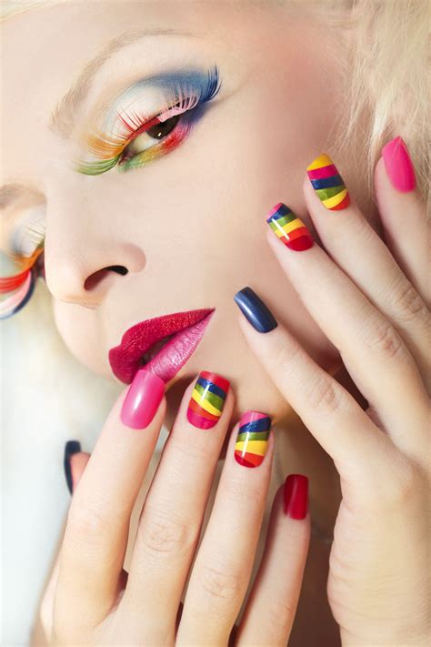 Diseñador: Muestra diferentes manicuras creativas realizadas con My Color Funky.