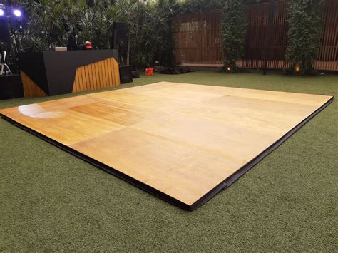 Foto de una pista de baile profesional de madera Junckers en un estudio de danza